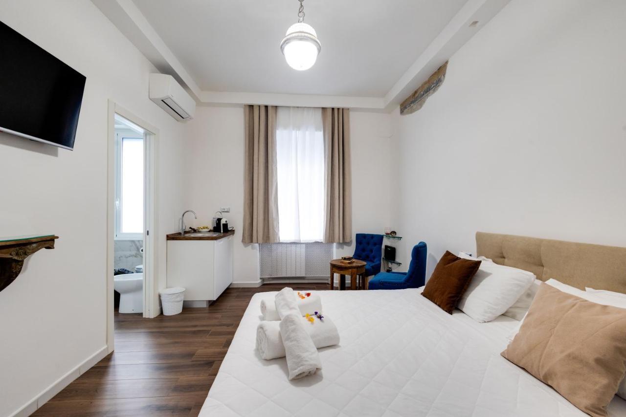 Отель Clavdia Flat Monti Рим Экстерьер фото