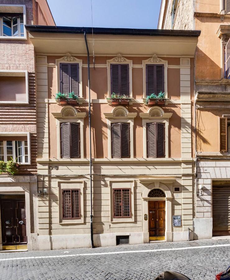 Отель Clavdia Flat Monti Рим Экстерьер фото